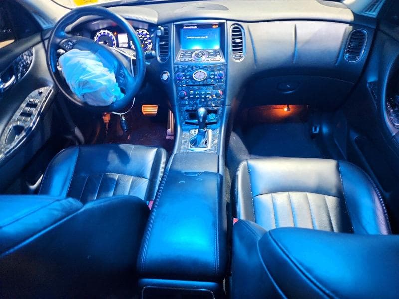 2017 INFINITI QX50 BASE 8