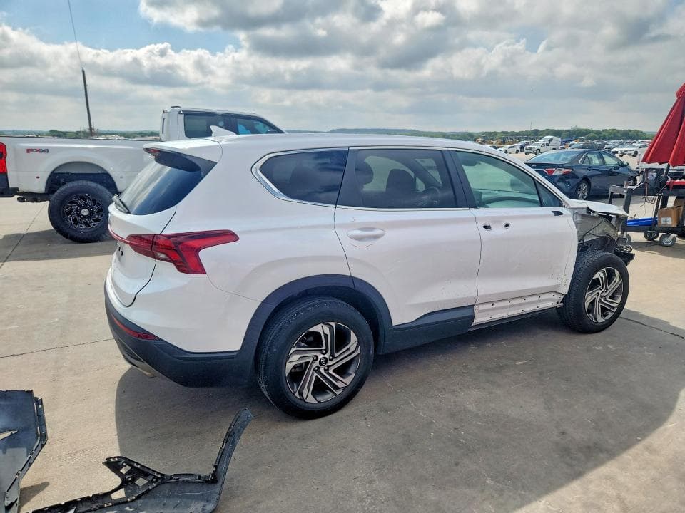 2023 HYUNDAI SANTA FE SE 3