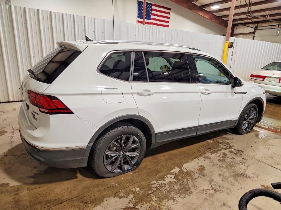 2022 VOLKSWAGEN TIGUAN SE 3