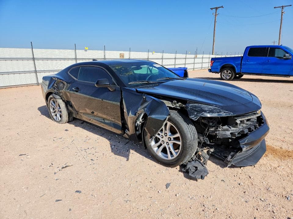 2018 CHEVROLET CAMARO LT 4