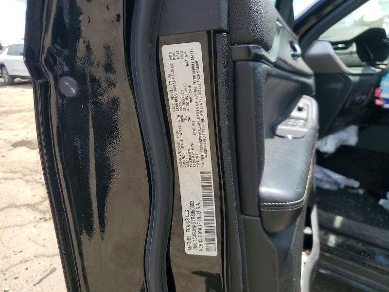 2024 JEEP GRAND CHEROKEE LAREDO 13