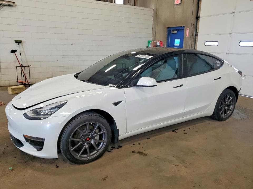 2020 TESLA MODEL 3 1