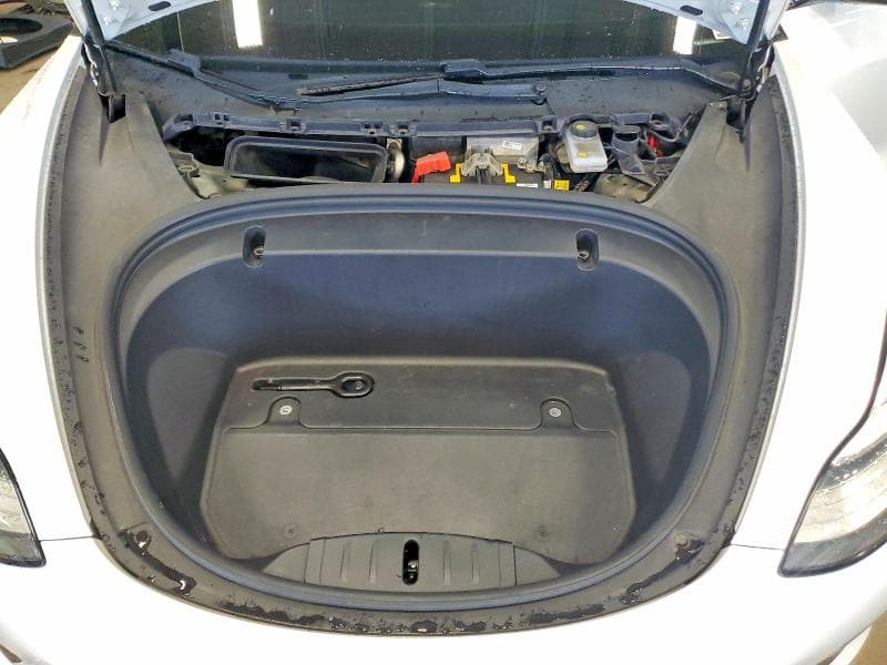2020 TESLA MODEL 3 11