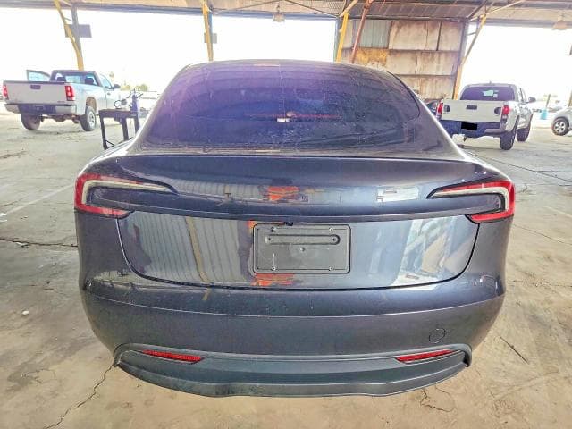 2025 TESLA MODEL 3 6