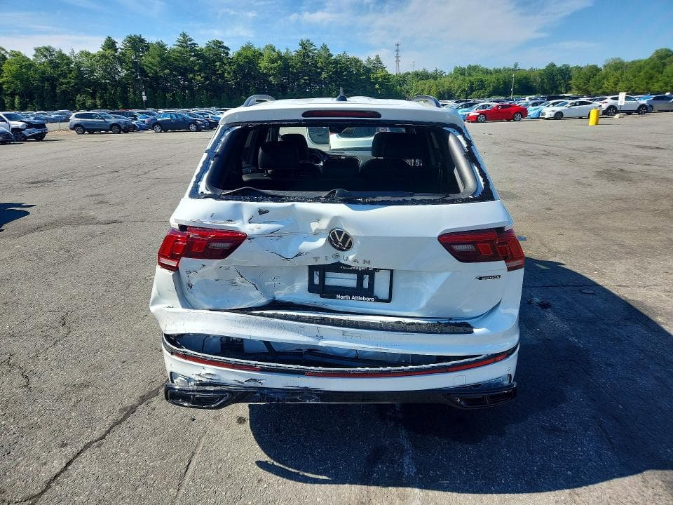 2024 VOLKSWAGEN TIGUAN SE R-LINE BLACK 6