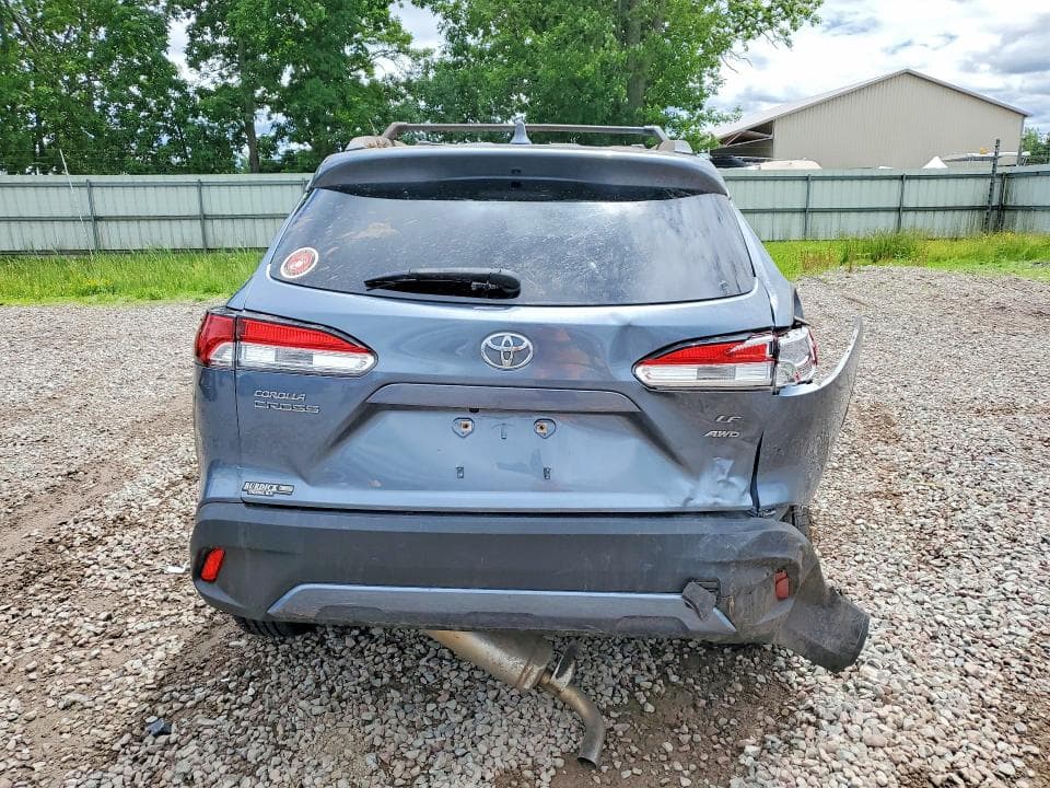 2022 TOYOTA COROLLA CROSS LE 6