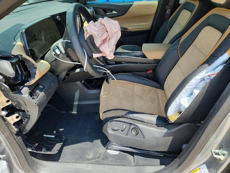 2025 CHEVROLET EQUINOX ACTIV 7