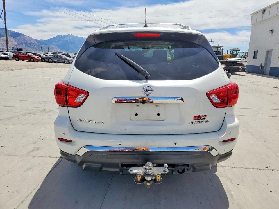 2018 NISSAN PATHFINDER PLATINUM PLATINUM 6