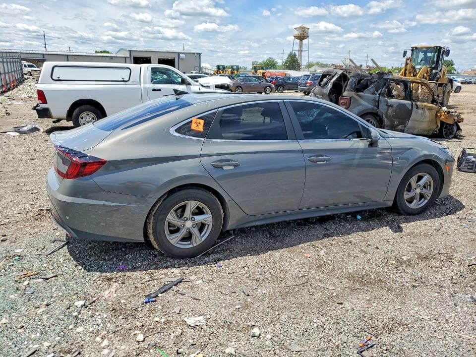 2023 HYUNDAI SONATA SE SE 3