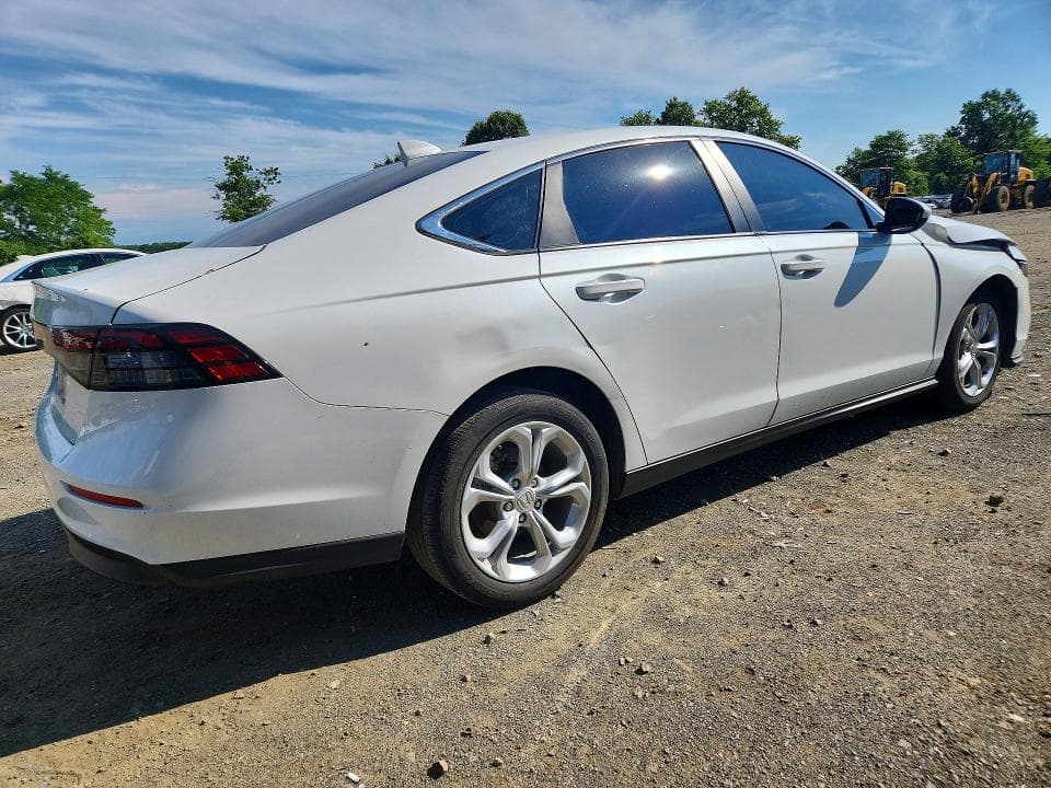 2024 HONDA ACCORD LX 3