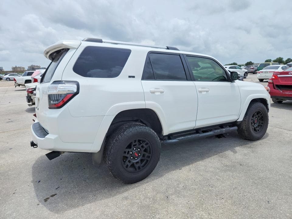 2023 TOYOTA 4RUNNER SR5 PREMIUM 3