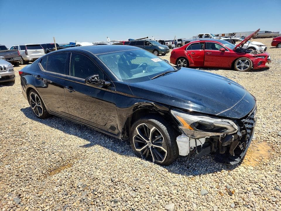 2023 NISSAN ALTIMA SR SR 4