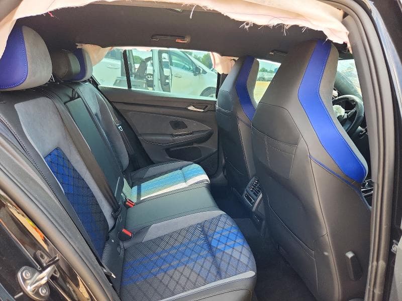 2025 VOLKSWAGEN GOLF R BLACK EDITION BLACK EDITION 11