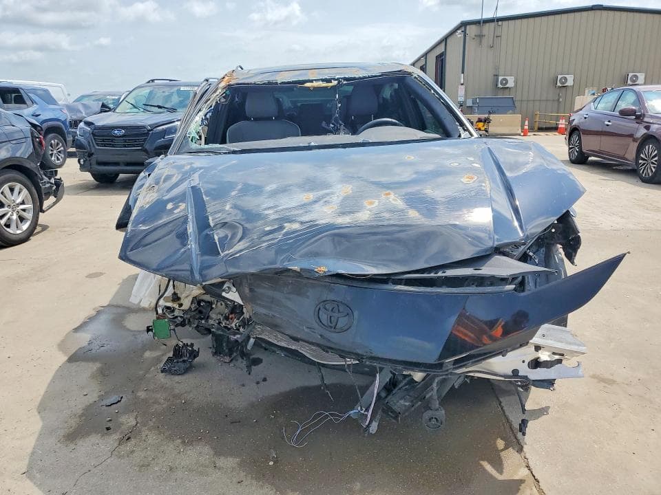 2025 TOYOTA CAMRY SE SE 5