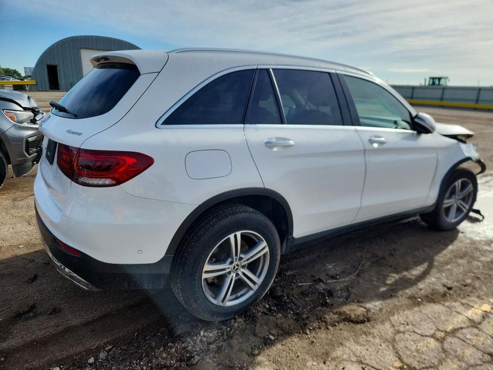 2022 MERCEDES-BENZ GLC 300 4MATIC 3