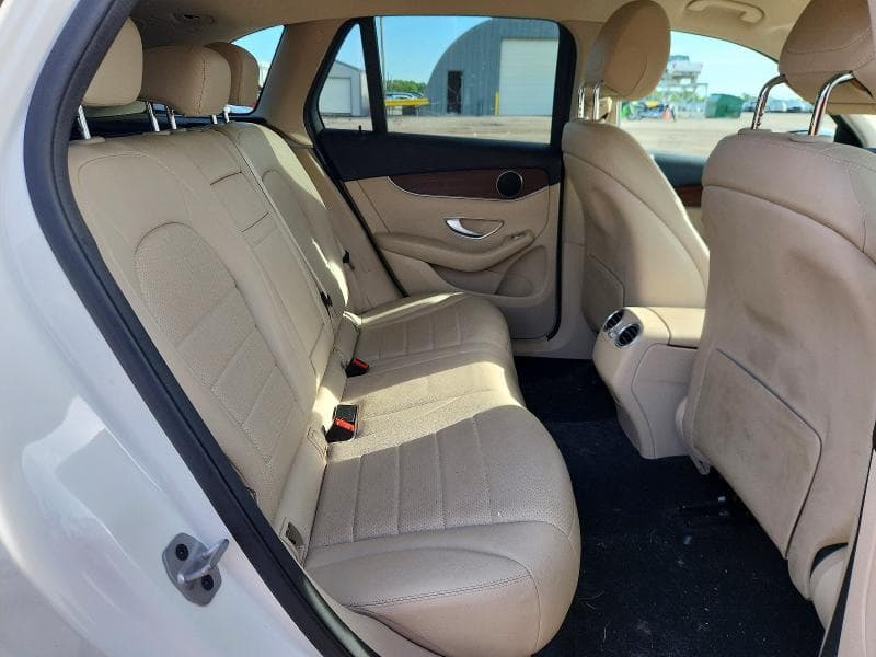 2022 MERCEDES-BENZ GLC 300 4MATIC 10