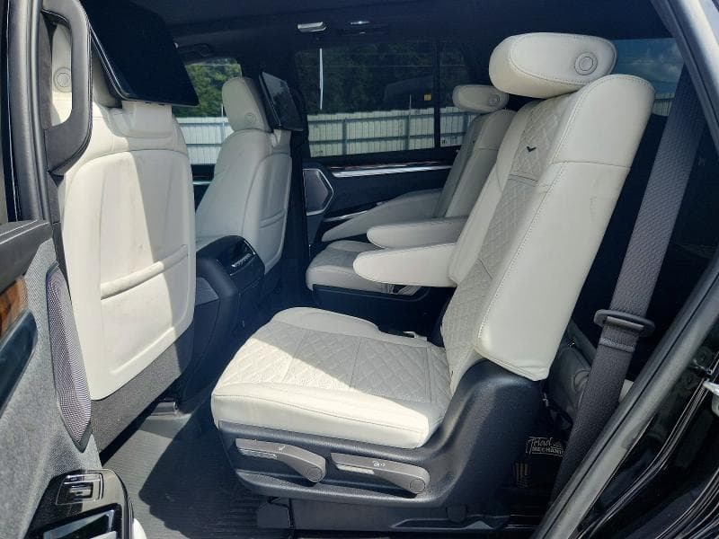2025 CADILLAC ESCALADE SPORT PLATINUM 11