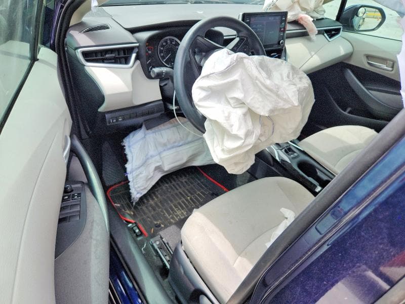 2021 TOYOTA COROLLA LE 8