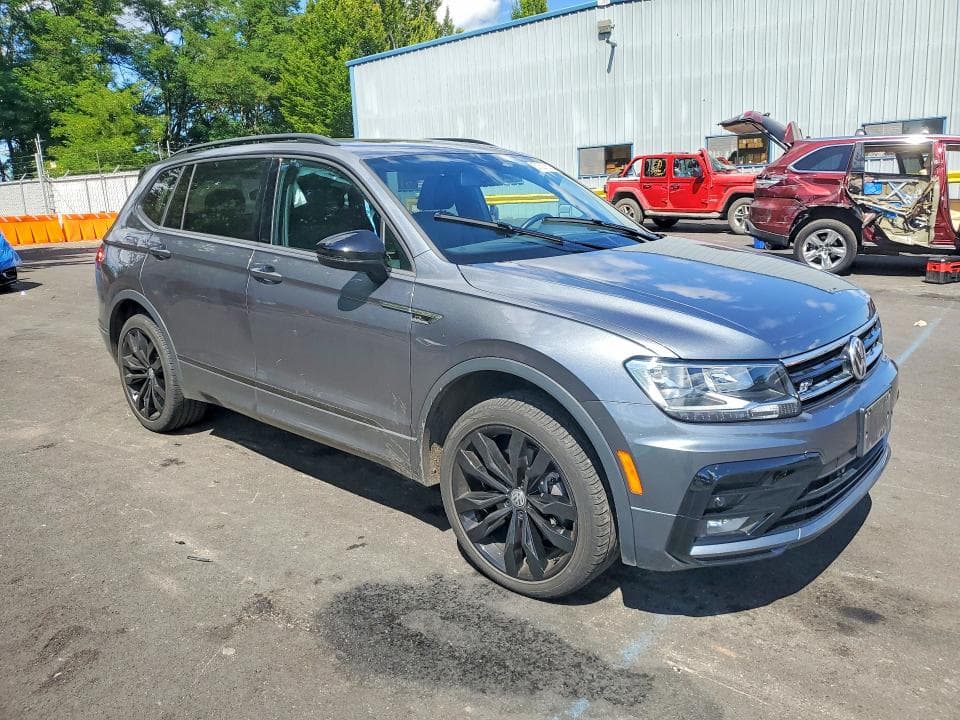 2021 VOLKSWAGEN TIGUAN SE 4