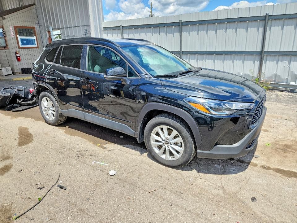 2022 TOYOTA COROLLA CROSS LE LE 4