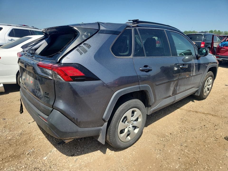 2021 TOYOTA RAV4 LE 3