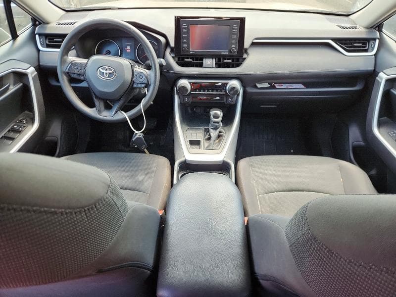 2021 TOYOTA RAV4 LE 8