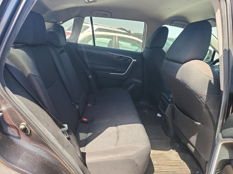 2021 TOYOTA RAV4 LE 10