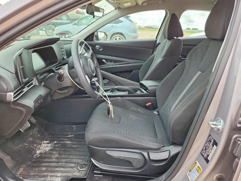 2025 HYUNDAI ELANTRA SE 7