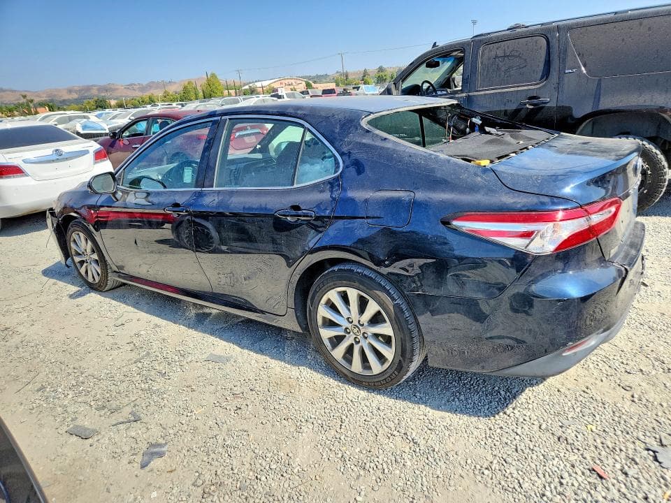 2020 TOYOTA CAMRY LE 2