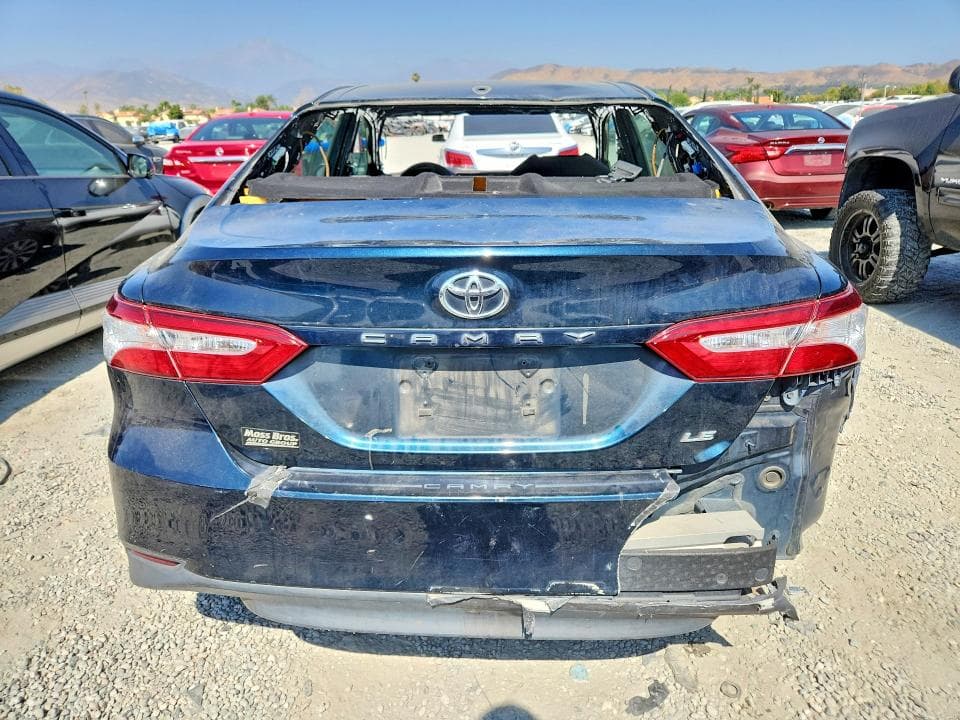 2020 TOYOTA CAMRY LE 6