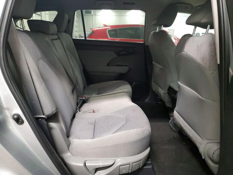 2024 TOYOTA HIGHLANDER LE LE 11