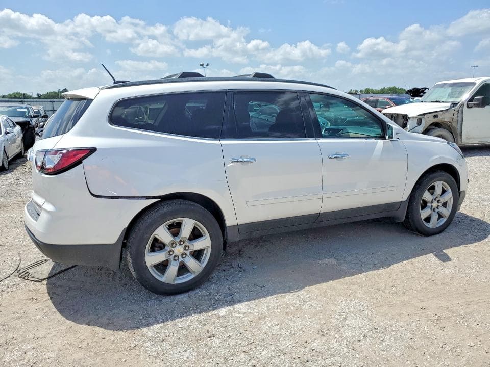 2016 CHEVROLET TRAVERSE LT 3