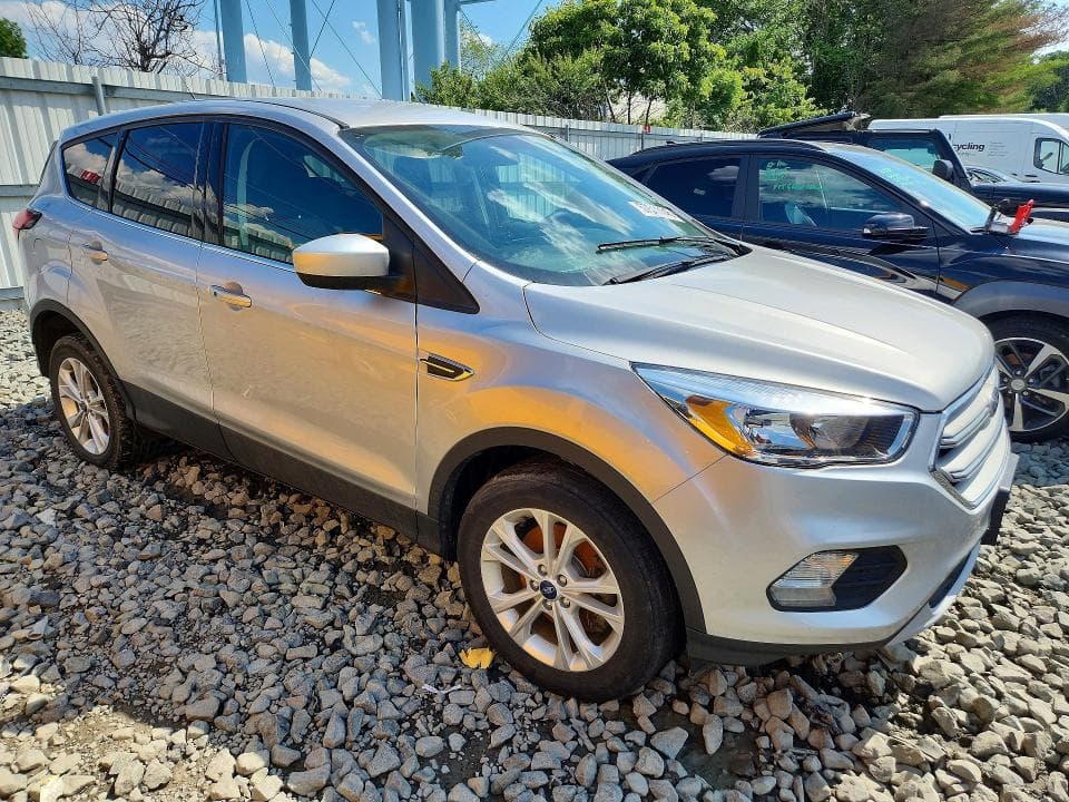 2019 FORD ESCAPE SE SE 4