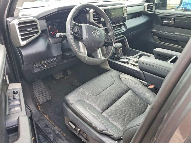 2024 TOYOTA TUNDRA SR5 SR5 8