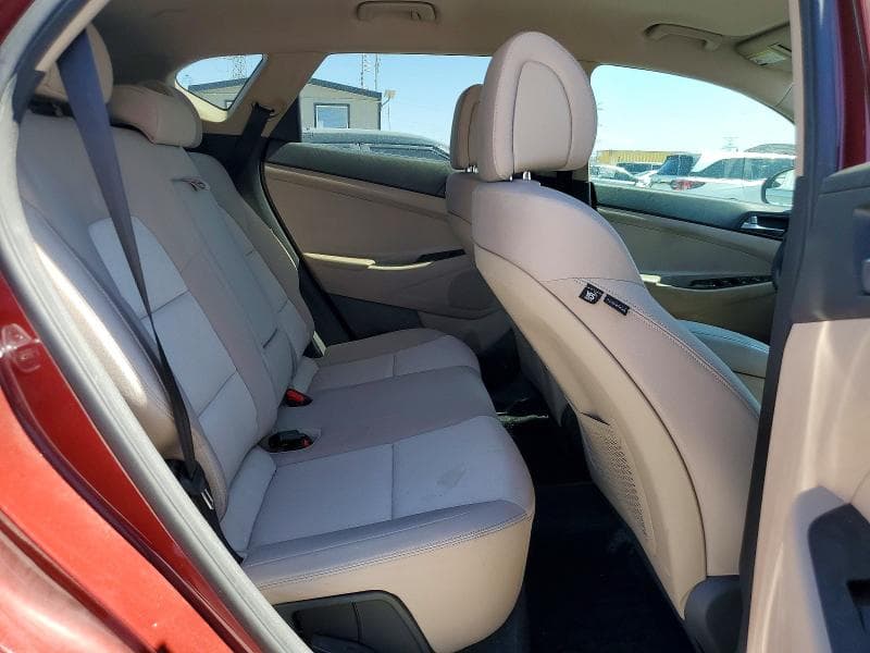 2017 HYUNDAI TUCSON SE 11