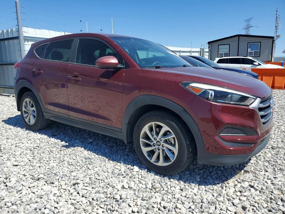 2017 HYUNDAI TUCSON SE 4