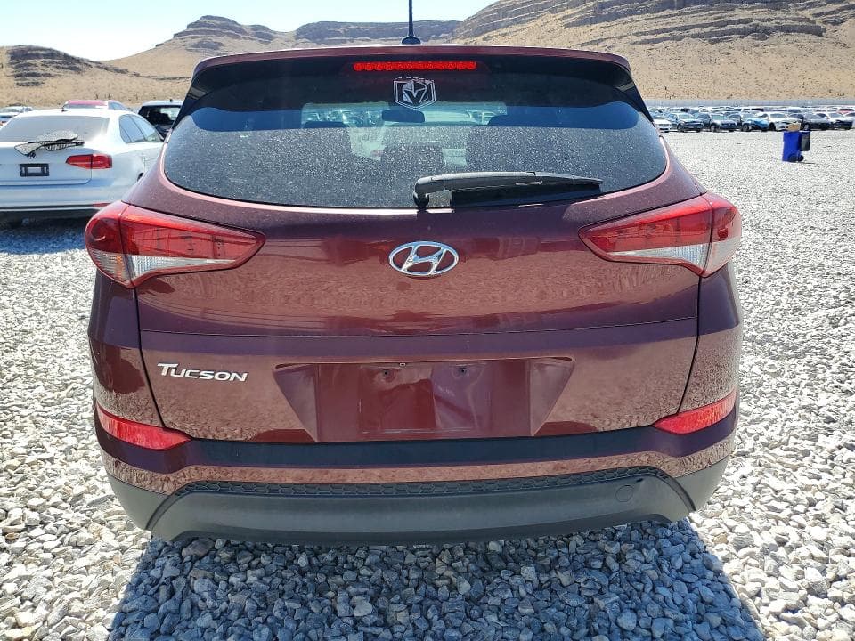 2017 HYUNDAI TUCSON SE 6