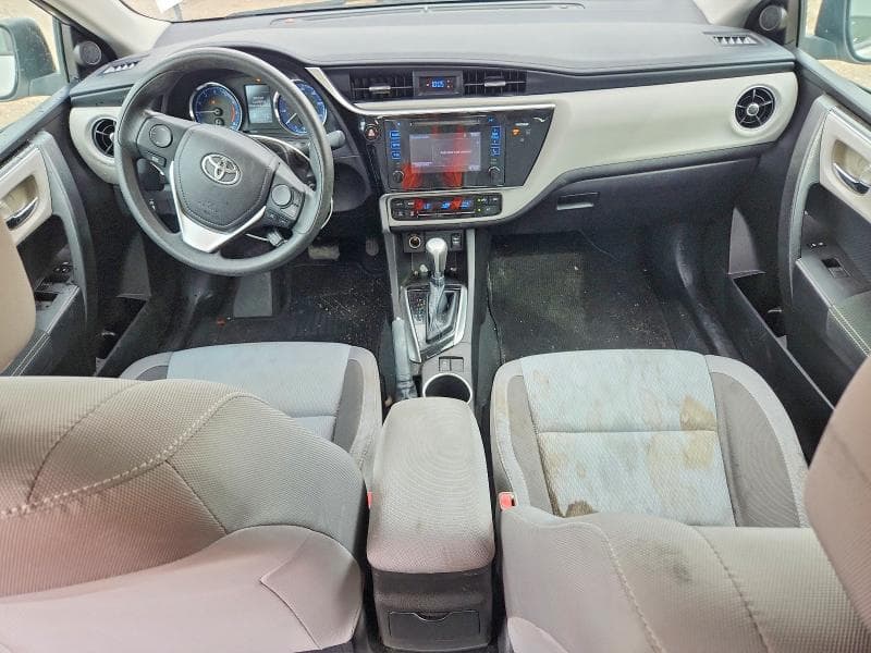 2017 TOYOTA COROLLA LE 8