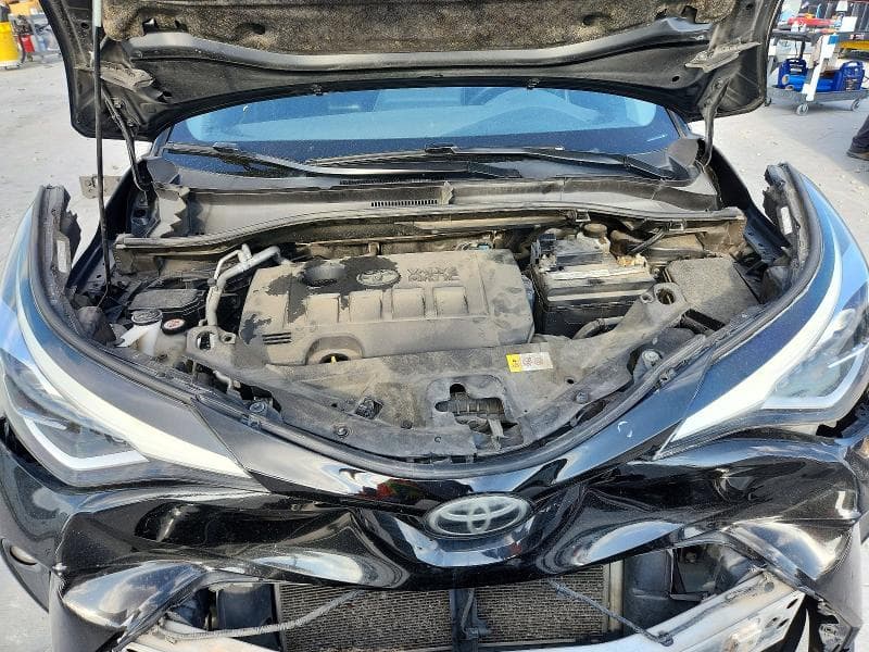 2021 TOYOTA C-HR LIMITED LIMITED 12