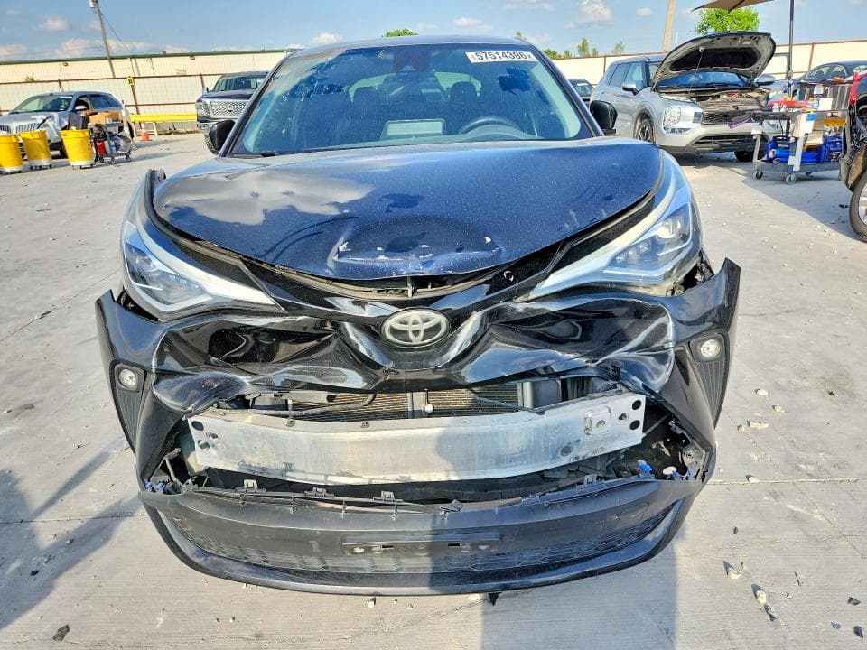 2021 TOYOTA C-HR LIMITED LIMITED 5