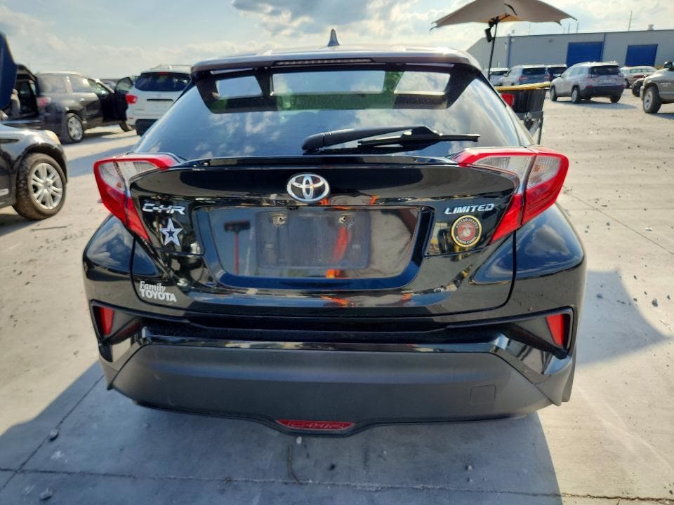 2021 TOYOTA C-HR LIMITED LIMITED 6