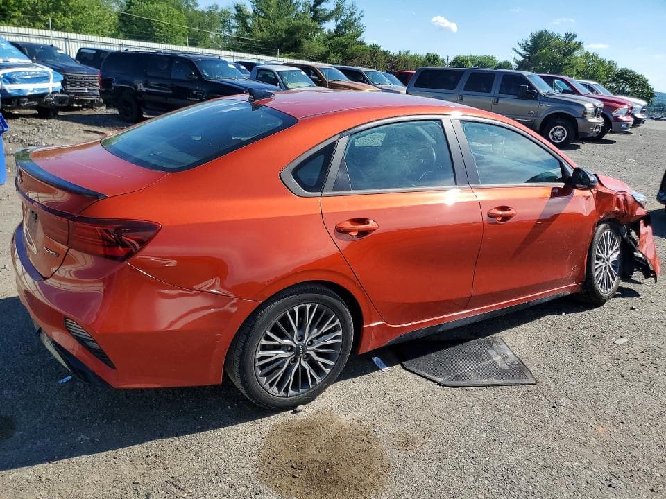 2023 KIA FORTE GT LINE 3