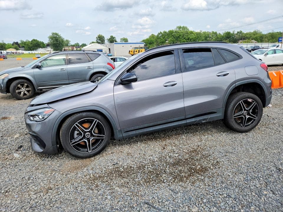 2022 MERCEDES-BENZ GLA 250 4MATIC 250 4MATIC - 1