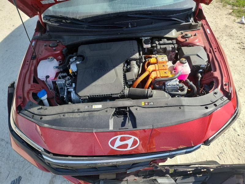 2025 HYUNDAI ELANTRA HYBRID SEL SPORT 11