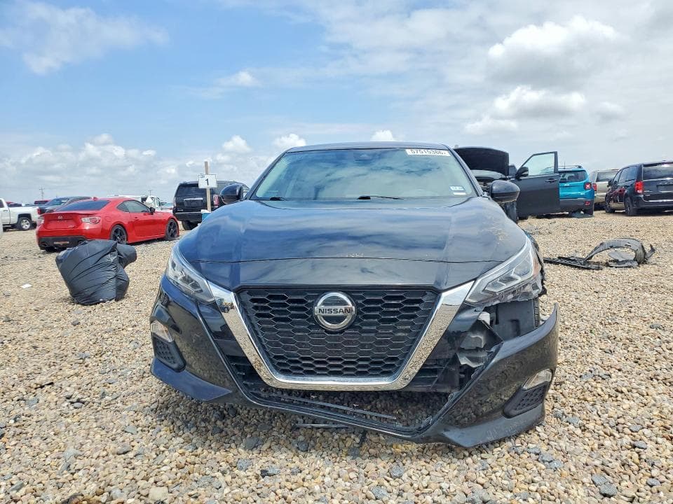 2022 NISSAN ALTIMA SR 5