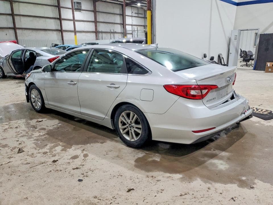 2017 HYUNDAI SONATA SE 2