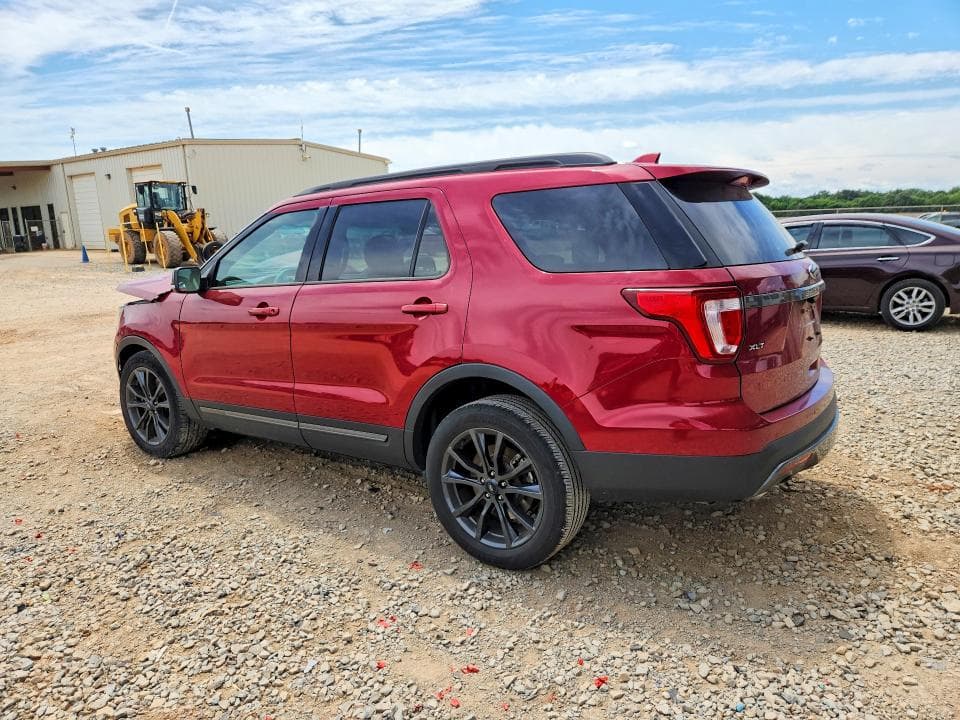 2017 FORD EXPLORER XLT 2