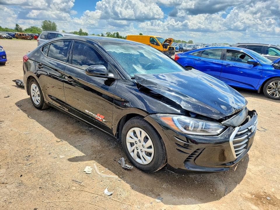 2017 HYUNDAI ELANTRA SE 4