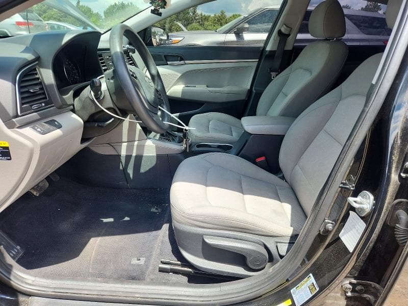 2017 HYUNDAI ELANTRA SE 7