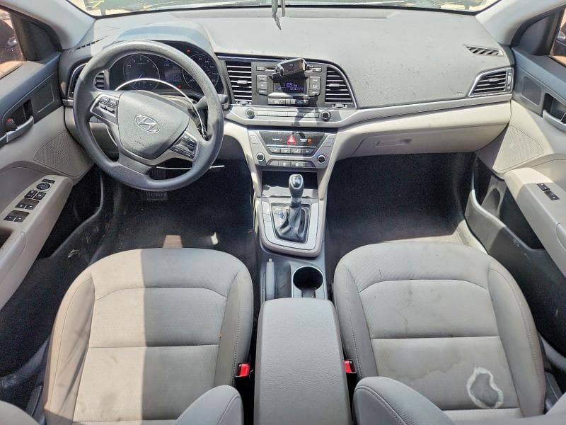 2017 HYUNDAI ELANTRA SE 8